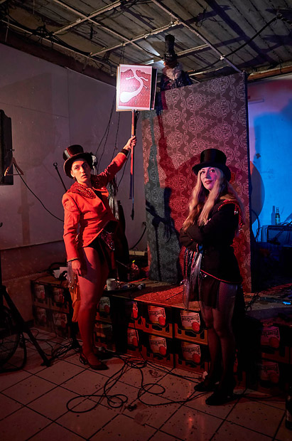 Parabelles and the Puppetmasters