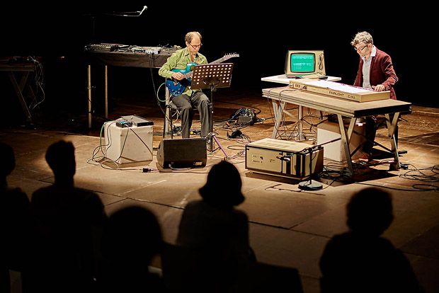 Kirsten Reese - <i>The Lightest Words Had The Weight Of Oracles für Fairlight CMI Synthesizer und E-Gitarre</i>, Sebastian Berweck & Seth Josel