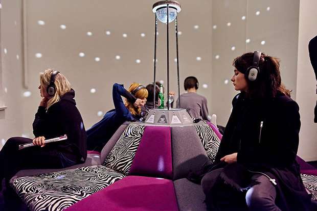 <i>Seismographic Sounds. Visions Of A New World</i>