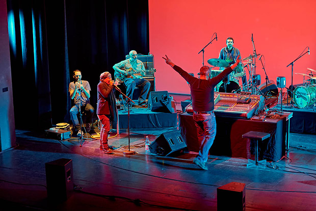 Rabih Beaini - <i>For The Right Red Hand</i> 
performed by 
Sofia Jernberg, 
Rully Shabara, 
Sam Shalabi, 
Daniele de Santis, 
Liz Albee, 
Mazen Kerbaj, 
Tommaso Cappellato & 
Sharif Sehnaoui
