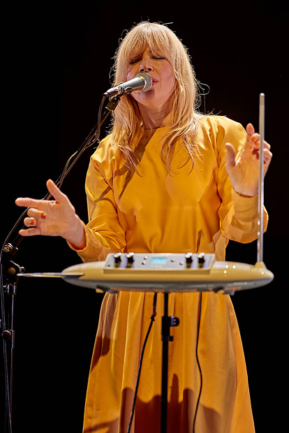Dorit Chrysler – <i>Hands Off</i>