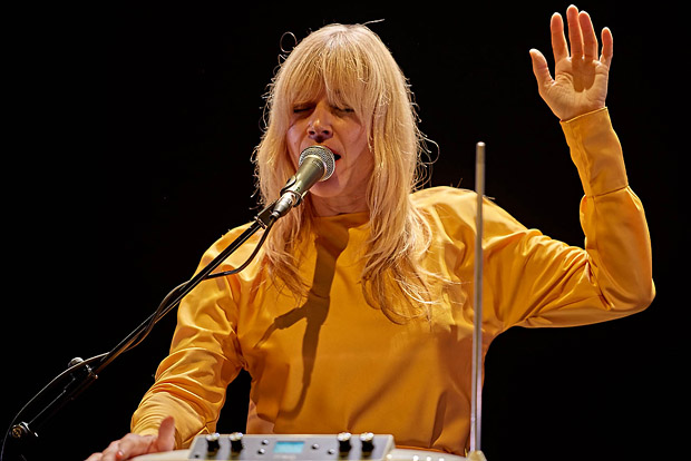Dorit Chrysler – <i>Hands Off</i>