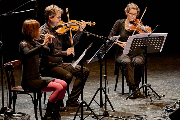 Ensemble KNM Berlin, Komposition: Clara Maïda – <i>Fluctuatio (in)animi (2006)</i>