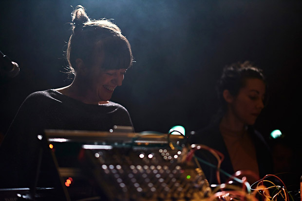 Barbara Morgenstern & Lucrecia Dalt (Monika Werkstatt)